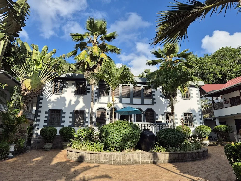 Ch&acirc;teau St. Cloud, Anse R&eacute;union, La Digue