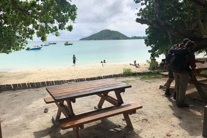 Praslin e La Digue: gita di un giorno (in gruppo)